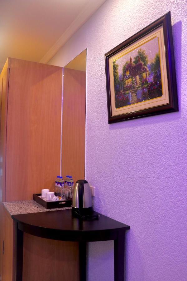 Maison Hotel Cauayan Esterno foto